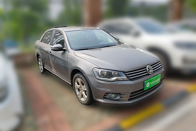 Used Volkswagen Bora 2013 1.6L Automatic Comfort Model Front Right 45 Deg