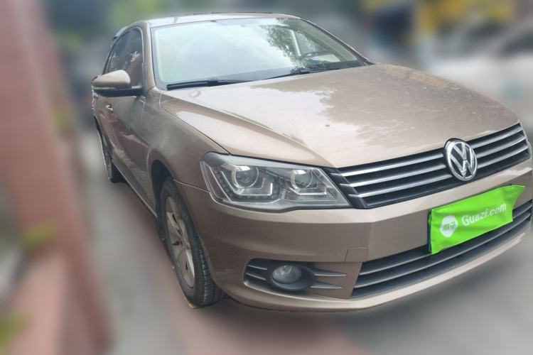 Used Volkswagen Bora 2013 1.6L Automatic Comfort Model Front Right 45 Deg