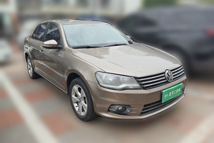 Used Volkswagen Bora 2013 1.6L Automatic Comfort Model Front Right 45 Deg