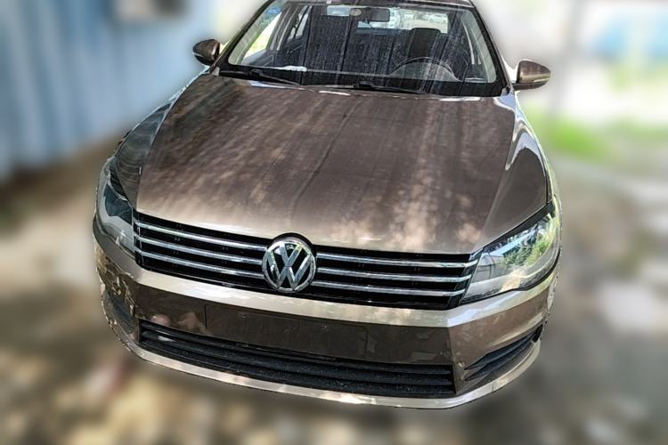 Used Volkswagen Bora 2013 1.6L Manual Fashion Edition Front