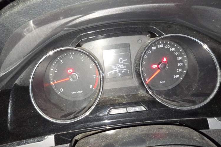 Used Volkswagen Bora 2013 1.6L Manual Comfort Model Instrument Cluster