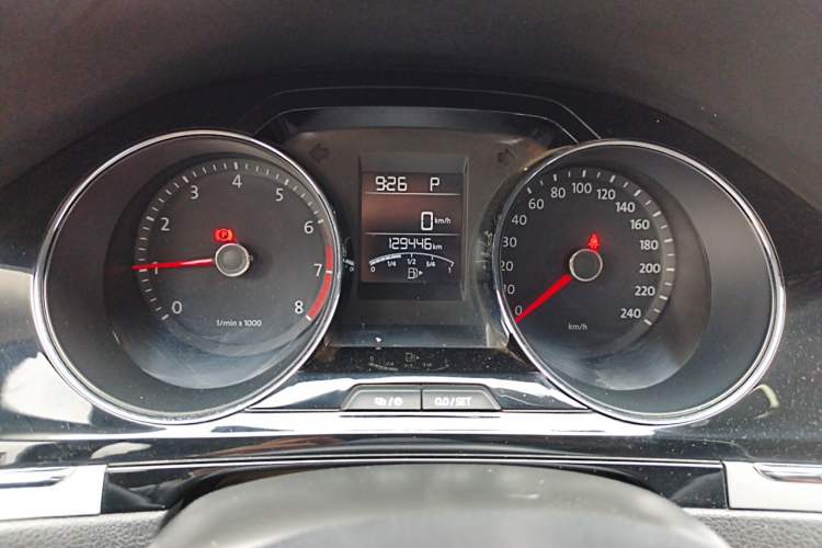 Used Volkswagen Bora 2013 1.6L Automatic Comfort Model Instrument Cluster