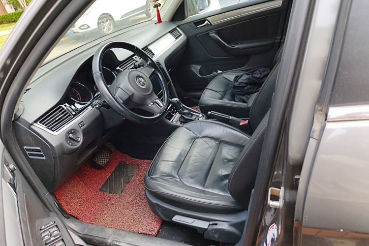 Used Volkswagen Bora 2013 1.6L Automatic Comfort Model Left Front Seat