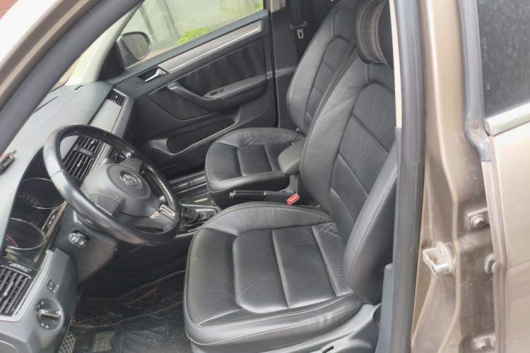 Used Volkswagen Bora 2013 1.6L Automatic Comfort Model Left Front Seat