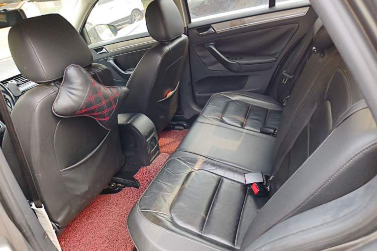 Used Volkswagen Bora 2013 1.6L Automatic Comfort Model Left Rear Seat