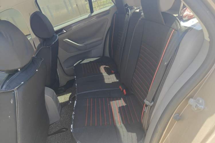 Used Volkswagen Bora 2013 1.6L Automatic Fashion Model Left Rear Seat
