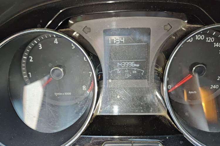 Used Volkswagen Bora 2013 1.6L Manual Comfort Model Odometer Close Up