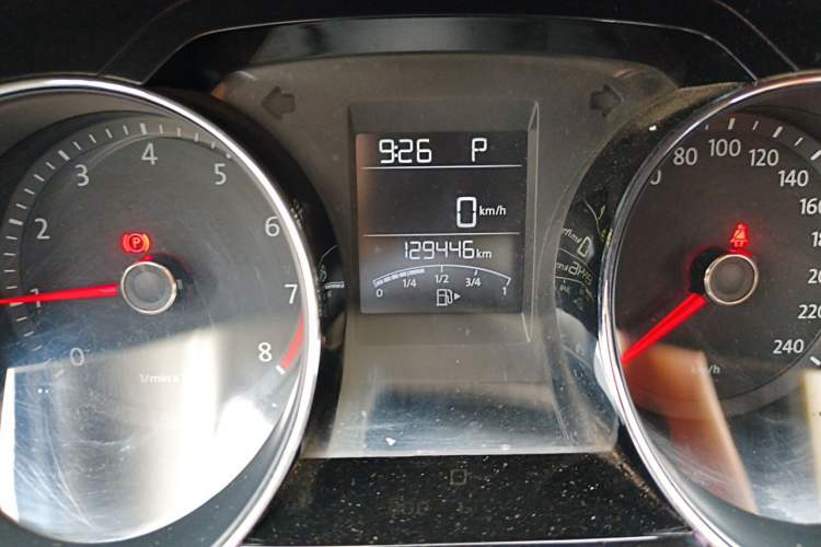 Used Volkswagen Bora 2013 1.6L Automatic Comfort Model Odometer Close Up