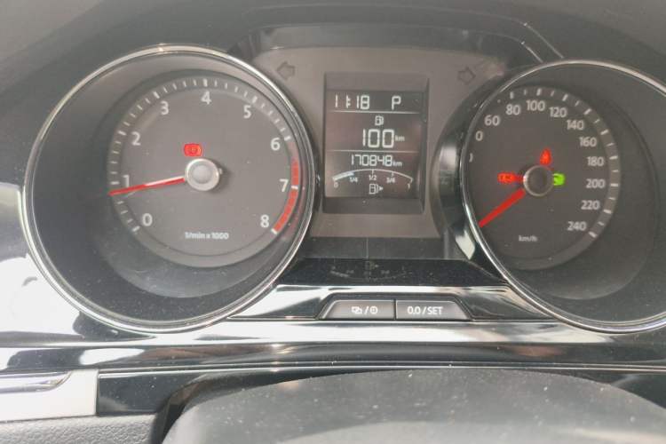 Used Volkswagen Bora 2013 1.6L Automatic Comfort Model Odometer Close Up