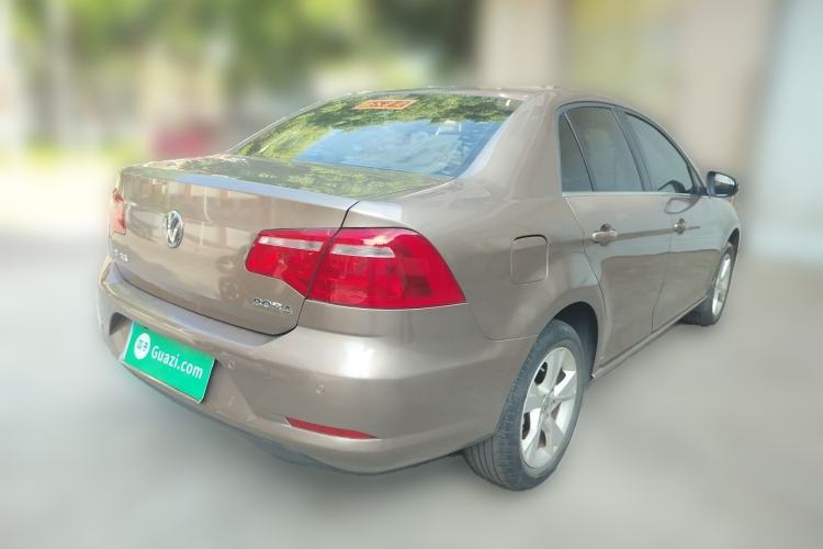 Used Volkswagen Bora 2013 1.6L Manual Comfort Model Rear Right 45 Deg
