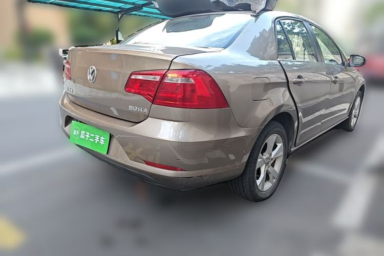 Used Volkswagen Bora 2013 1.6L Manual Comfort Model Rear Right 45 Deg