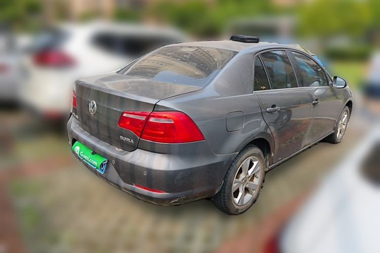 Used Volkswagen Bora 2013 1.6L Automatic Comfort Model Rear Right 45 Deg