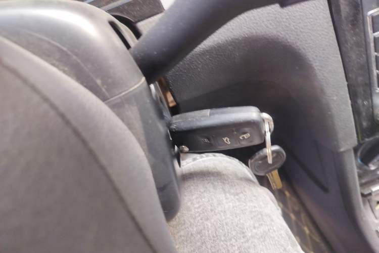 Used Volkswagen Bora 2013 1.6L Manual Comfort Model Vehicle Key