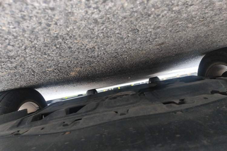 Used Volkswagen Bora 2014 1.6L Automatic Comfort Model Chassis Front
