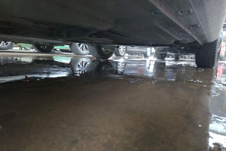Used Volkswagen Bora 2014 1.6L Manual Fashion Edition Chassis Front Left
