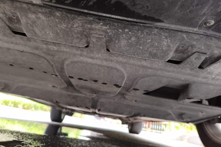 Used Volkswagen Bora 2014 1.6L Automatic Comfort Model Chassis Front