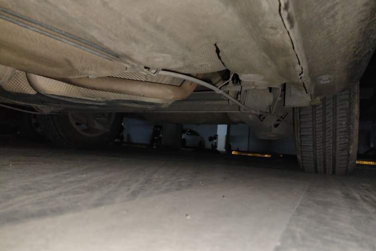 Used Volkswagen Bora 2014 1.6L Manual Fashion Edition Chassis Rear Left