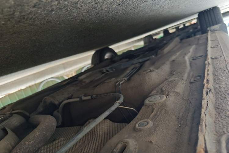 Used Volkswagen Bora 2014 1.6L Automatic Comfort Model Chassis Rear Left