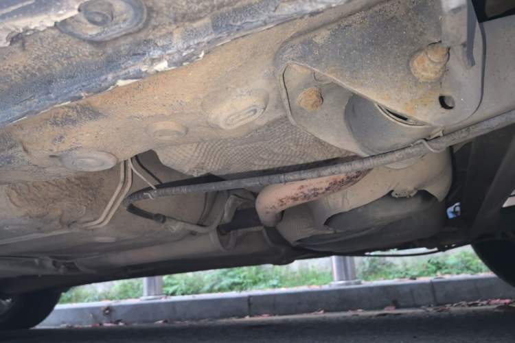 Used Volkswagen Bora 2014 1.6L Automatic Comfort Model Chassis Rear Left