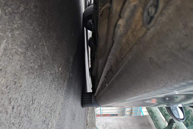 Used Volkswagen Bora 2014 1.6L Automatic Comfort Model Chassis Rear Right
