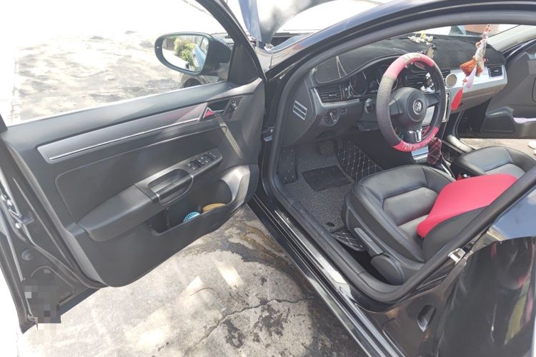 Used Volkswagen Bora 2014 1.6L Automatic Comfort Model Driver Seat
