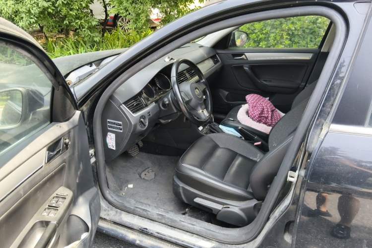 Used Volkswagen Bora 2014 1.6L Automatic Comfort Model Driver Seat