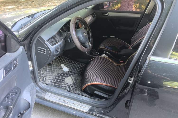 Used Volkswagen Bora 2014 1.6L Automatic Fashion Model Driver Seat