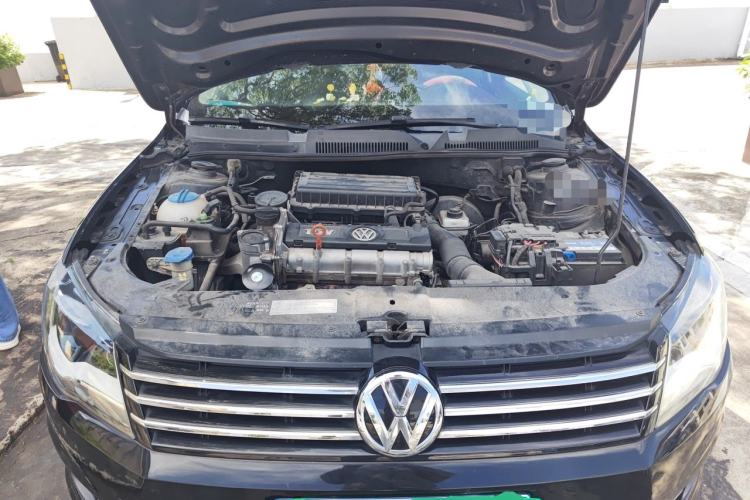 Used Volkswagen Bora 2014 1.6L Automatic Comfort Model Engine Bay
