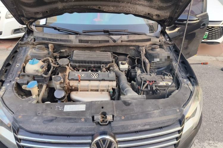 Used Volkswagen Bora 2014 1.6L Automatic Comfort Model Engine Bay