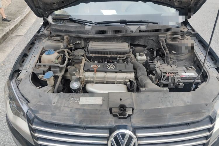 Used Volkswagen Bora 2014 1.6L Automatic Comfort Model Engine Bay