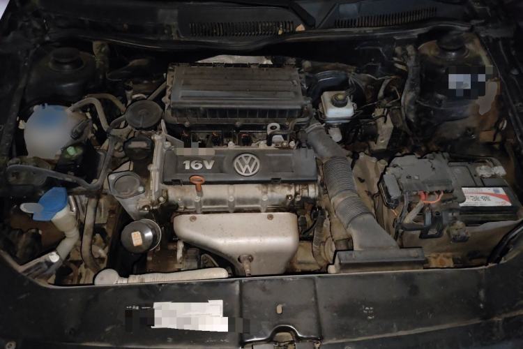 Used Volkswagen Bora 2014 1.6L Automatic Fashion Model Engine Bay