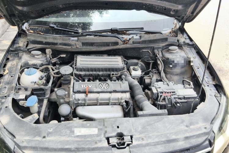 Used Volkswagen Bora 2014 1.6L Automatic Comfort Model Engine Bay