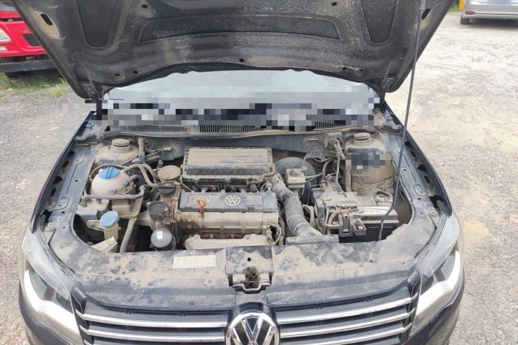 Used Volkswagen Bora 2014 1.6L Manual Comfort Model Engine Bay
