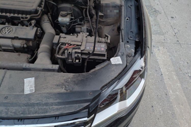 Used Volkswagen Bora 2014 1.6L Automatic Comfort Model Engine Bay Left