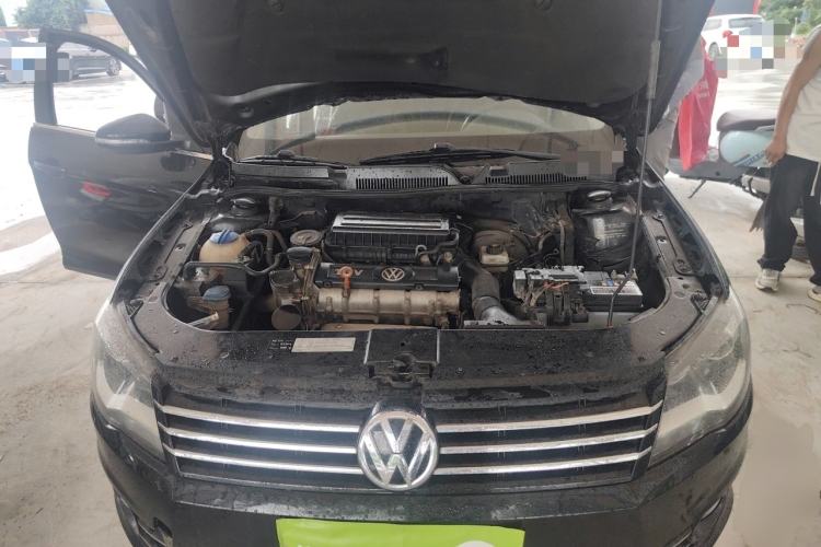 Used Volkswagen Bora 2014 1.6L Automatic Comfort Model Engine Bay