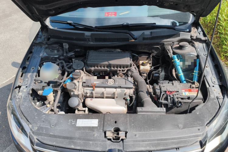 Used Volkswagen Bora 2014 1.6L Automatic Comfort Model Engine Bay