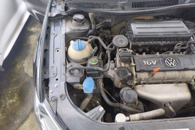 Used Volkswagen Bora 2014 1.6L Automatic Comfort Model Engine Bay Right