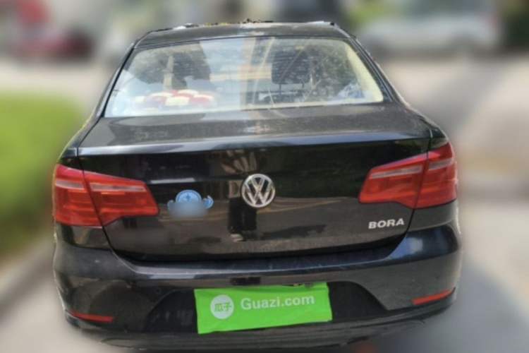 Used Volkswagen Bora 2014 1.6L Automatic Fashion Model Exterior 4