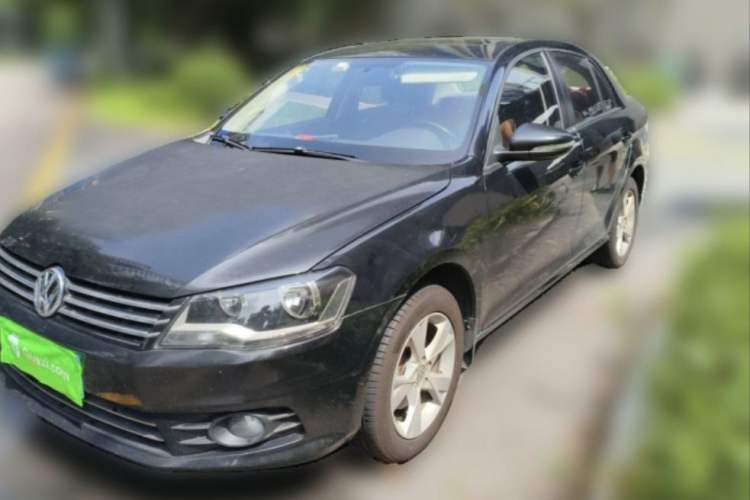 Used Volkswagen Bora 2014 1.6L Automatic Fashion Model Exterior 5