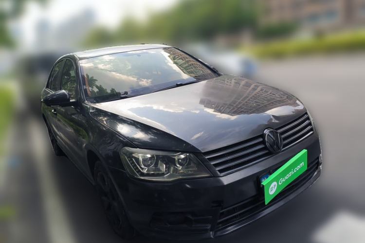 Used Volkswagen Bora 2014 1.6L Manual Comfort Model Front Right 45 Deg