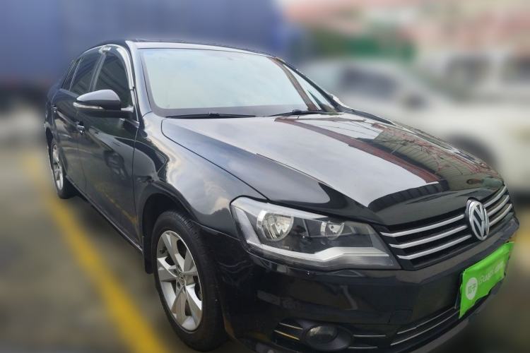 Used Volkswagen Bora 2014 1.6L Automatic Comfort Model Front Right 45 Deg