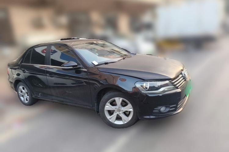 Used Volkswagen Bora 2014 1.6L Automatic Comfort Model Front Right 45 Deg