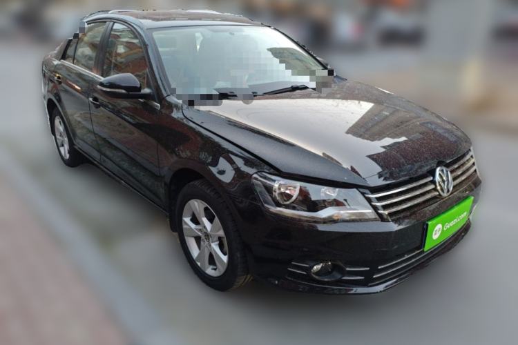 Used Volkswagen Bora 2014 1.6L Automatic Comfort Model Front Right 45 Deg