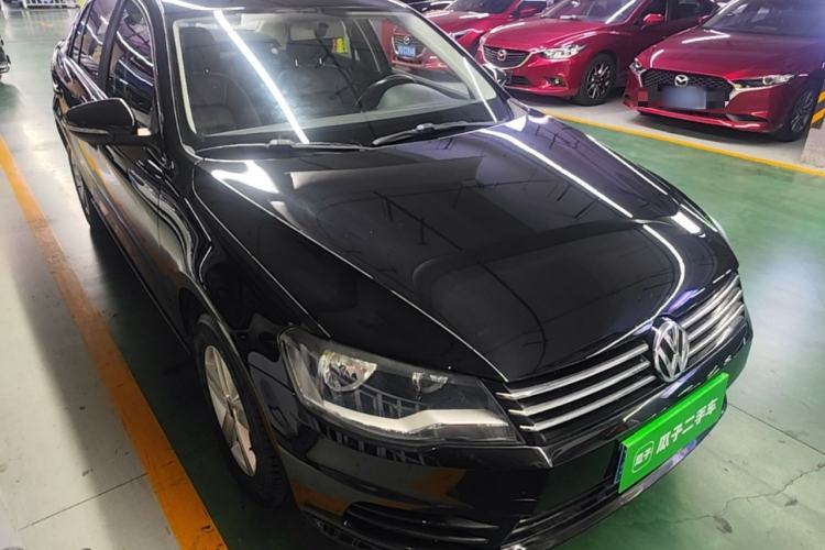 Used Volkswagen Bora 2014 1.6L Automatic Fashion Model Front Right 45 Deg