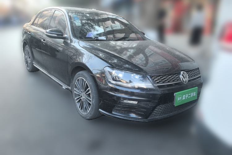 Used Volkswagen Bora 2014 1.4TSI Automatic Sportline Front Right 45 Deg