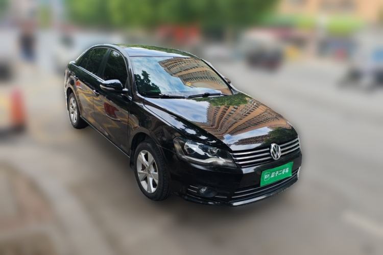 Used Volkswagen Bora 2014 1.6L Automatic Comfort Model Front Right 45 Deg