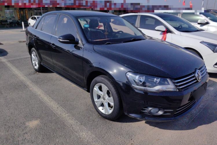 Used Volkswagen Bora 2014 1.6L Automatic Comfort Model Front Right 45 Deg