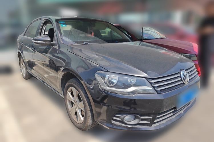 Used Volkswagen Bora 2014 1.6L Automatic Comfort Model Front Right 45 Deg