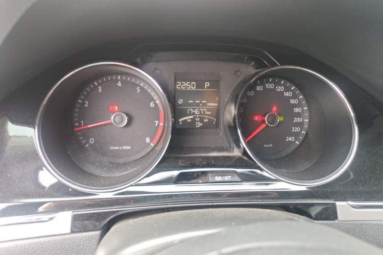 Used Volkswagen Bora 2014 1.6L Automatic Comfort Model Instrument Cluster
