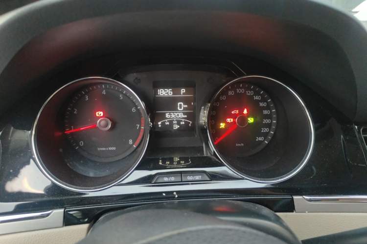 Used Volkswagen Bora 2014 1.6L Automatic Comfort Model Instrument Cluster